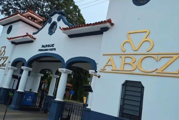 Negócios e genética de ponta movimentam a 3ª ExpoLeite em Uberaba