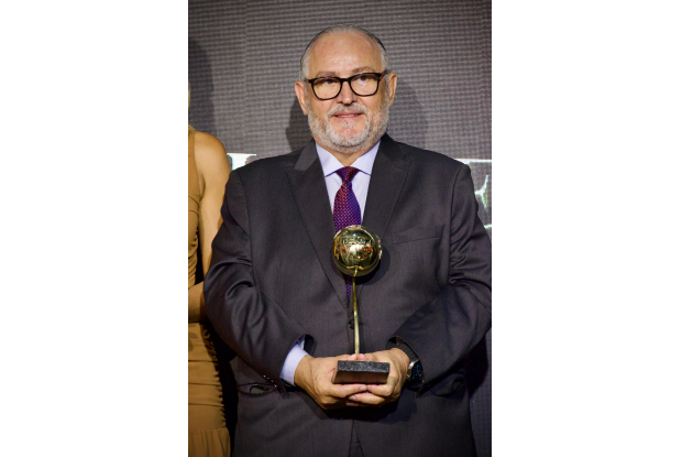  NELORE FEST 2025: PAULO HORTO RECEBE PRÊMIO NELORE DE OURO COMO INCENTIVADOR DA RAÇA