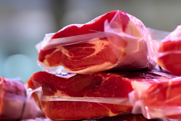 Tarifa dos EUA entra em vigor e preserva espaço para carne bovina brasileira